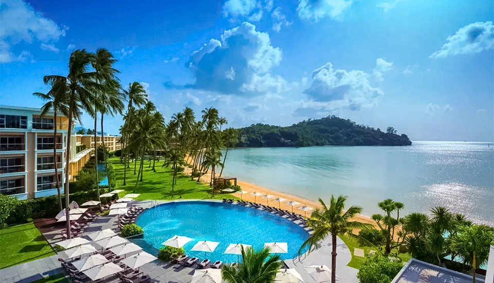 هتل پوکت پانوا بیچ فرانت ریزورت